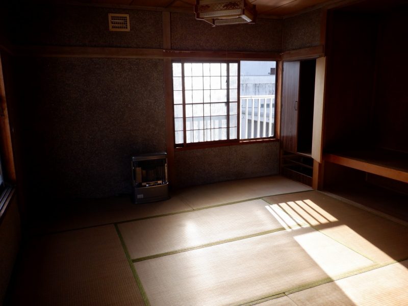 同じ方向から撮った部屋の様子です。